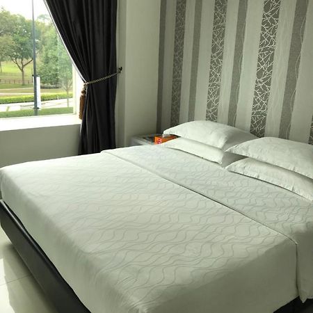 Goody Hotel Johor Bahru Exterior foto