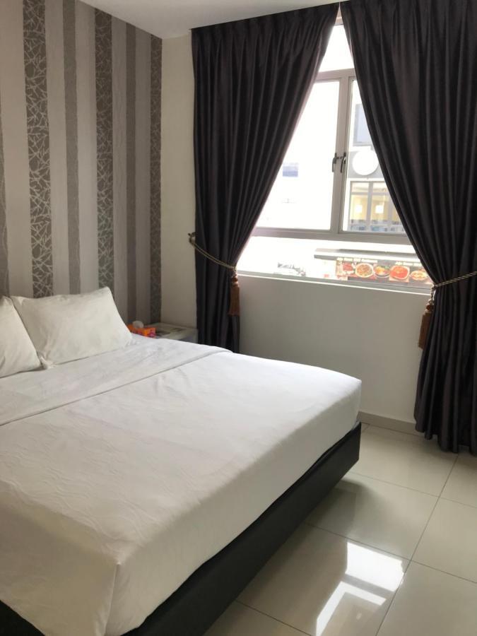 Goody Hotel Johor Bahru Exterior foto
