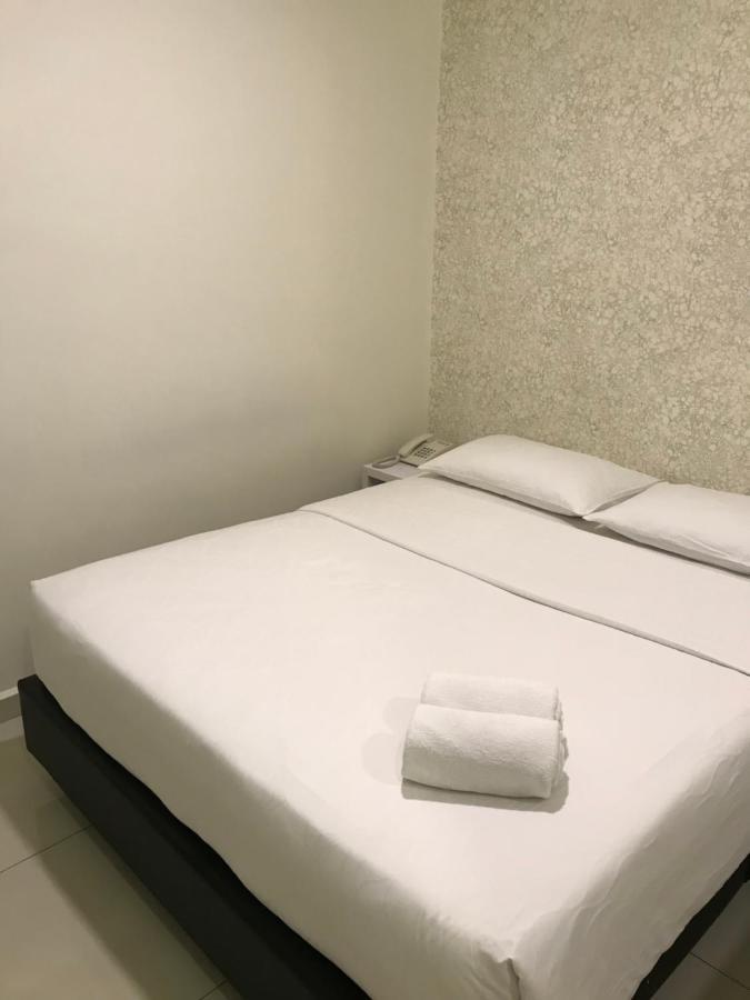 Goody Hotel Johor Bahru Exterior foto